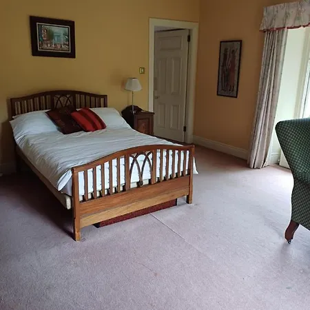 Lara, W23p9h6 * Maynooth