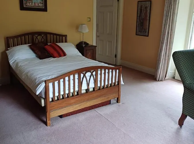 Lara, W23p9h6 * Maynooth